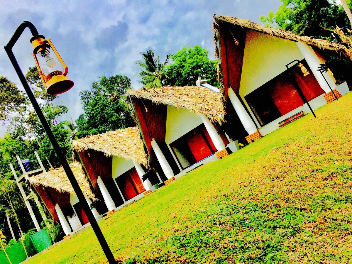 แอร์พอร์ต รีสอร์ต Hotel คาตุนายากา ภายนอก รูปภาพ