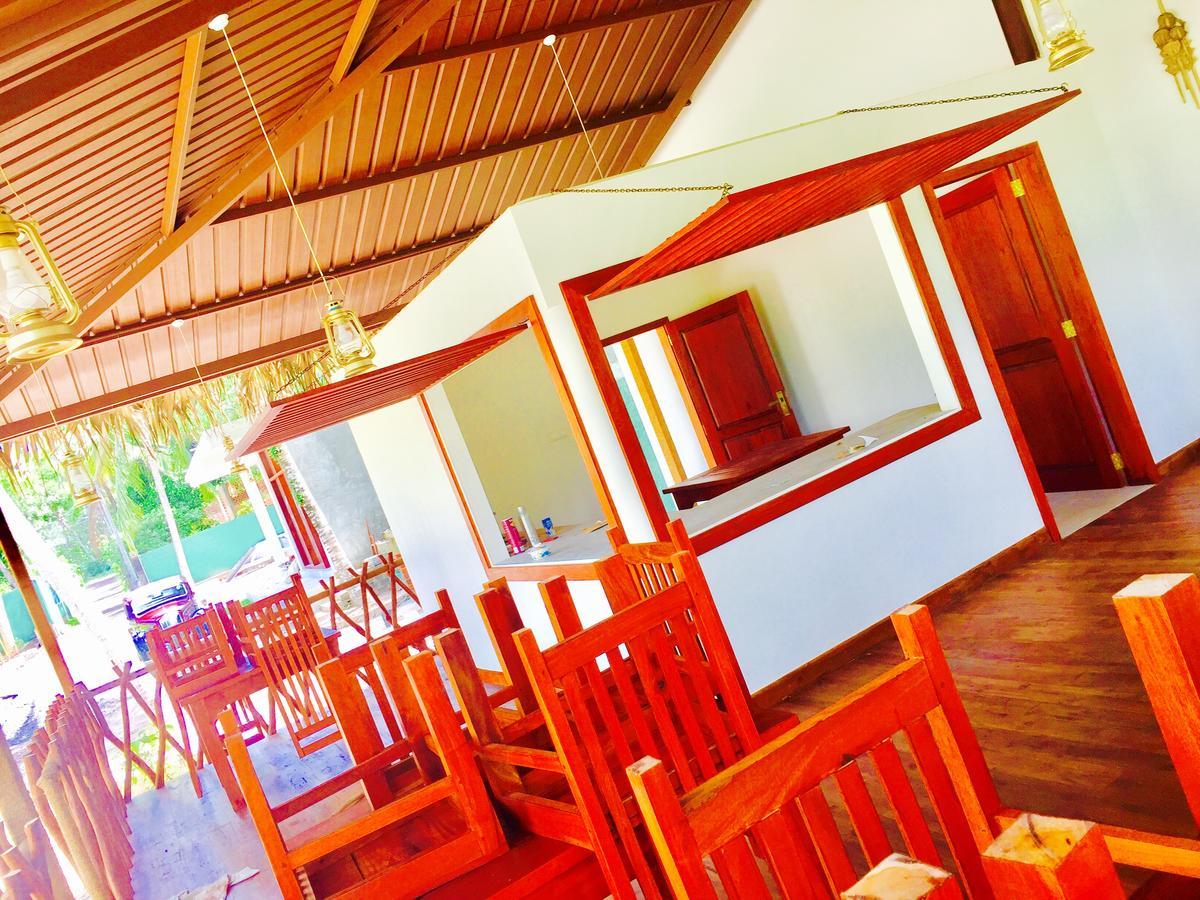 แอร์พอร์ต รีสอร์ต Hotel คาตุนายากา ภายนอก รูปภาพ