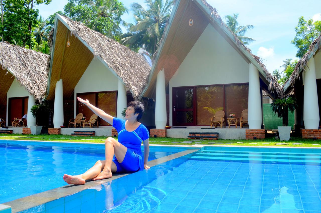 แอร์พอร์ต รีสอร์ต Hotel คาตุนายากา ภายนอก รูปภาพ